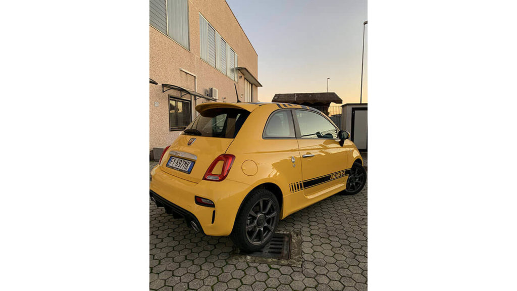 decorazione auto fiat  abarth codogno grafiche borella